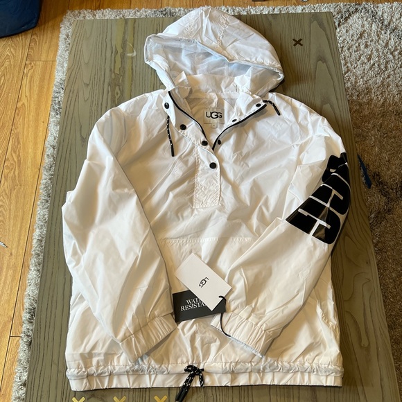 SOLD🔥UGG cameron anorak jacket - Picture 2 of 11